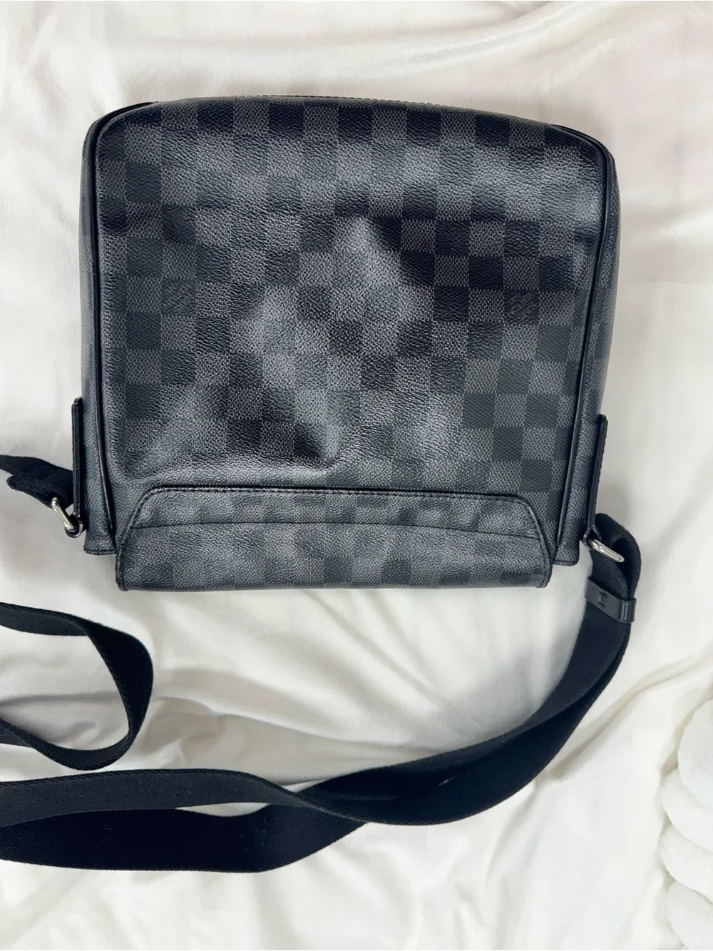 Louis Vuitton Black and Gray Damier Canvas Messenger Bag